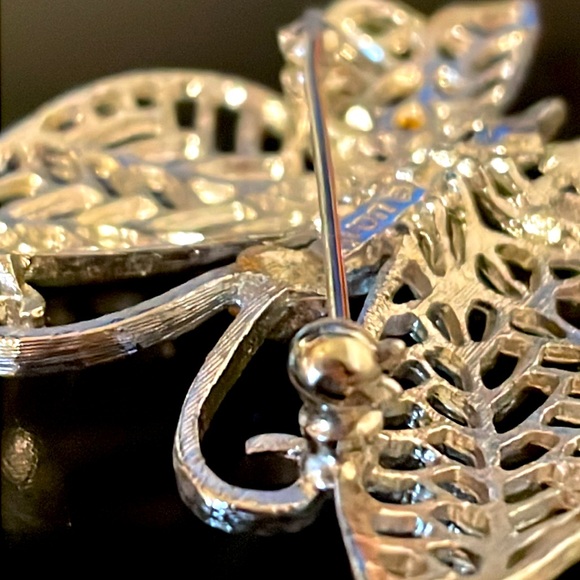 Vintage Avon Silver and Gold Butterfly Brooch - Picture 5 of 7